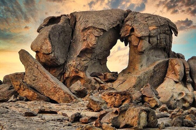 4 Hours Charming Moon Valley Hike Experience in Jeddah - Key highlights to look for
