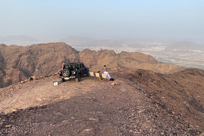 4WD Adventure in Uhud Mountain - Who should book this 4WD adventure, and who should reconsider