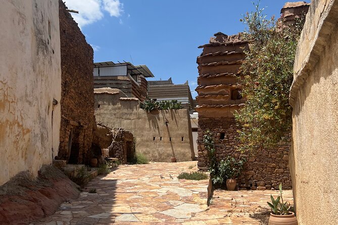 Abha City and AlHabala Full-Day Tour - Stop 4: Thulathaa Traditional Market, Tuesday bazaar energy without the confusion