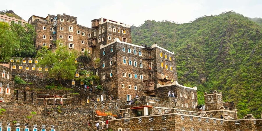 Abha City Tour & Rijal Almaa - Jabal Sawda: climbing to Saudi Arabia’s highest point