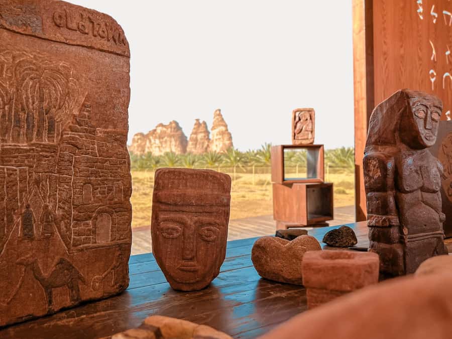 Al Ula: Dadan and Jabal Ikmah Tombs Guided Tour - Jabal Ikmah: The UNESCO open-air library with 300+ inscriptions
