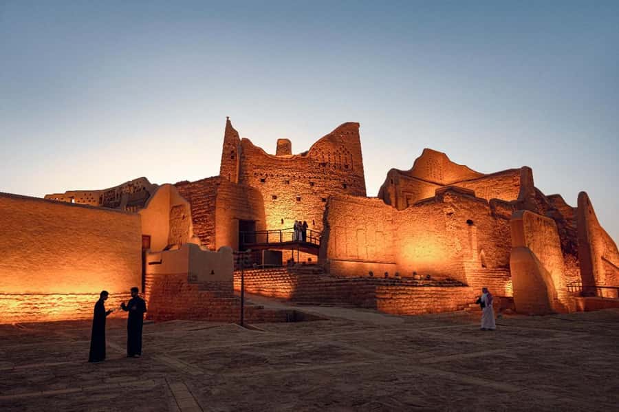 Diryah tour with Dinner - At-Turaif, UNESCO mud-brick Diriyah, and what to watch for