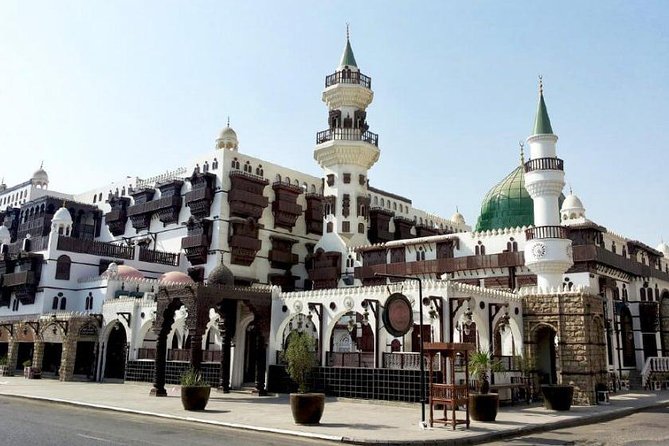 discover Jeddah city - What Your Guide Brings to the Streets