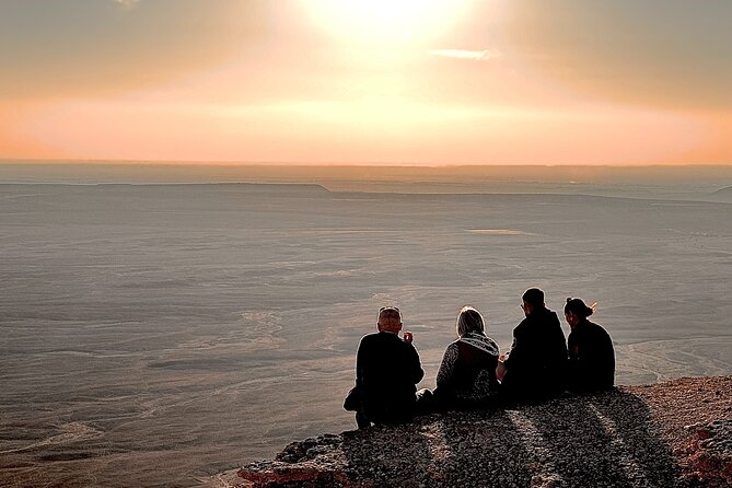 Edge of The World & Deer Reserve Off-road 4x4 Car Tour in Riyadh - What to wear, and how to stay comfortable on the hike