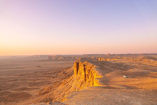 Edge of the World & Keshta in Riyadh - Tuwaiq Ranges at sunset: timing that feels natural