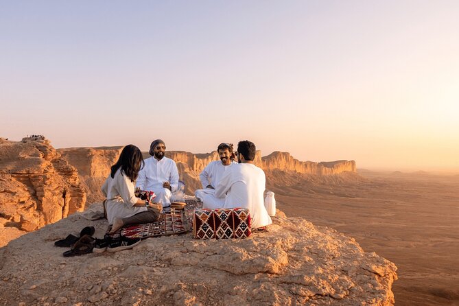 Edge of the World & Keshta in Riyadh - Edge of the World hike: a moderate climb with big view rewards