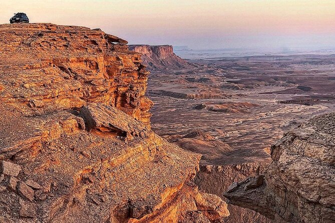 Edge of the World Tour from Riyadh Private 4x4 Car Pick up - Riyadh Hotel Pickup, Private 4x4 Day Trip
