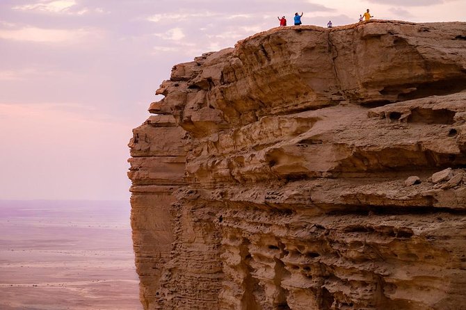 Edge Of The World Tour (Private Tour) - How the day trip from Riyadh really plays out