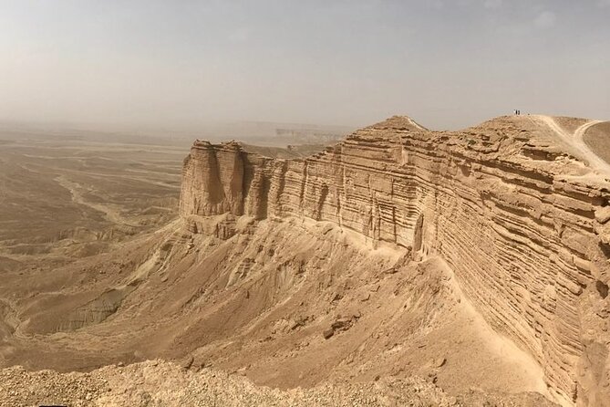 Edge Of The World Trip (Private Trip) - A 6 to 7 hour escape from Riyadh to Jebel Fihrayn’s horizon line