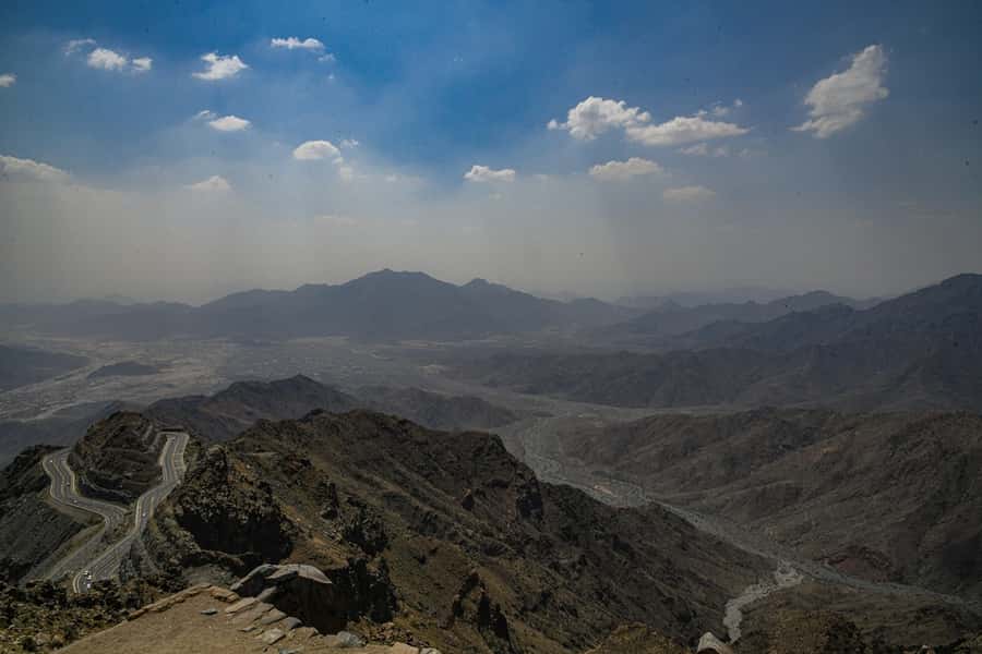From Jeddah: Taif Exploration Tour with Lunch - Taif City Break: Cool Weather and a Relaxed Pace