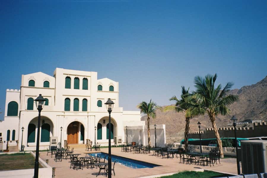 From Jeddah: Taif Exploration Tour with Lunch - Lunch in Taif: Traditional Food, Big Portions, Real Break