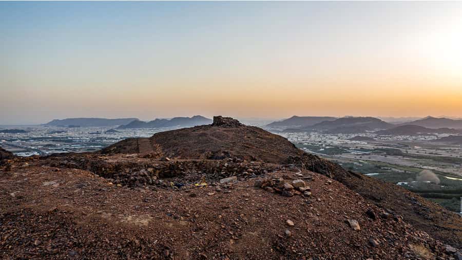 From Madinah: Half-Day Ziarah Tour - Who this tour suits best, and who should skip it