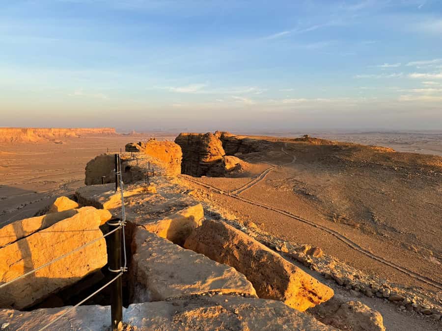 From Riyadh: Edge of the World and Darb Al-Manjoor Adventure - The 3-Hour Rhythm: Pickup, Drive, Cliffs, and Return
