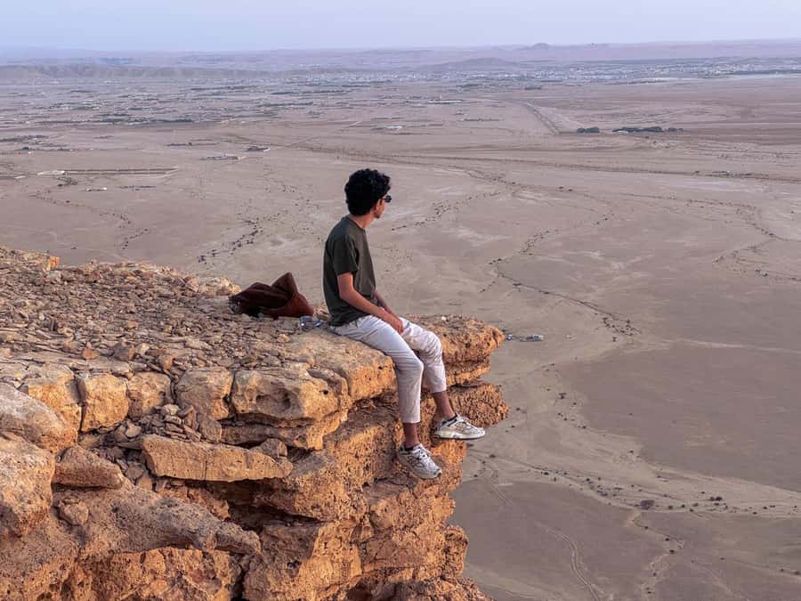 From Riyadh: Edge of the World and Darb Al-Manjoor Adventure - Darb Al-Manjoor: The Ancient Path You Can Still Read