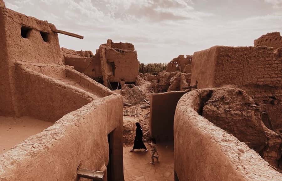 From Riyadh: Ushaiqer Village Highlights Tour with Transfer - Arriving in Ushaiqe, what you are actually seeing
