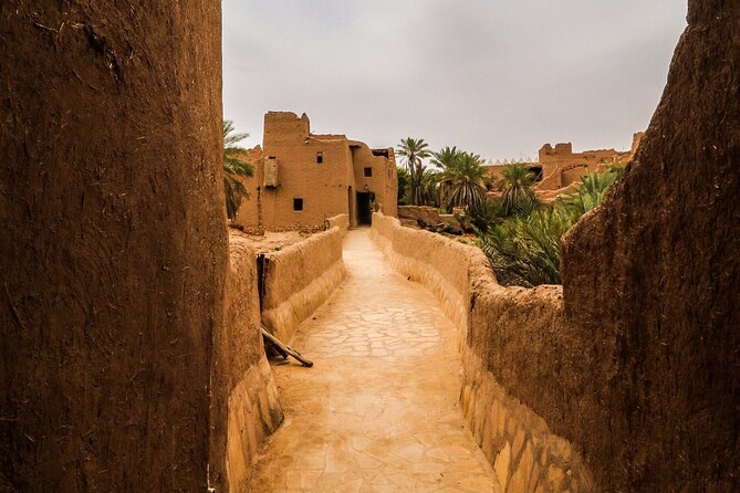 Full-Day Ushayger Tour with Lunch from Riyadh - Ushaiqer Heritage Village: Alleyways, Mosques, and Najdi Architecture