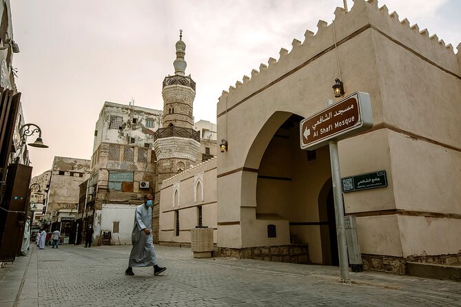 Guided Tour in Jeddah by local woman - A Local Female Guide Changes How You See Albalad