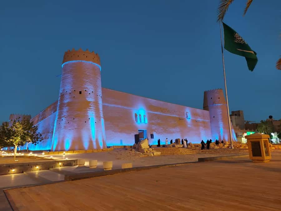 Half Day in Riyadh, Almasmak, National Museum, Kingdom Tower - How a half-day Riyadh tour works (and why it feels efficient)