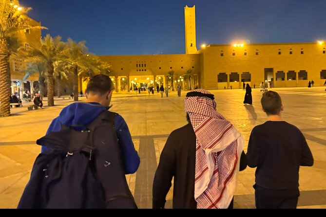 Half Day Tour Discovering the History of Riyadh - Guides and pacing: what you should expect from the human side