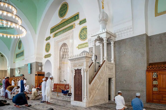 Half - Day Tour in Prophet Mohammed City - Quba Mosque: The First Mosque and the Promise of Reward