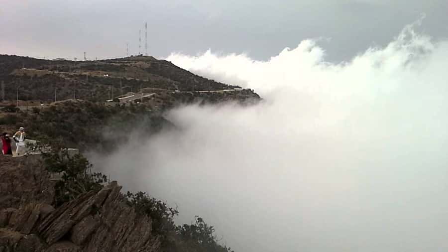 Highlights City Tour & Rijal Almaa - Cable car time for Abha views from above