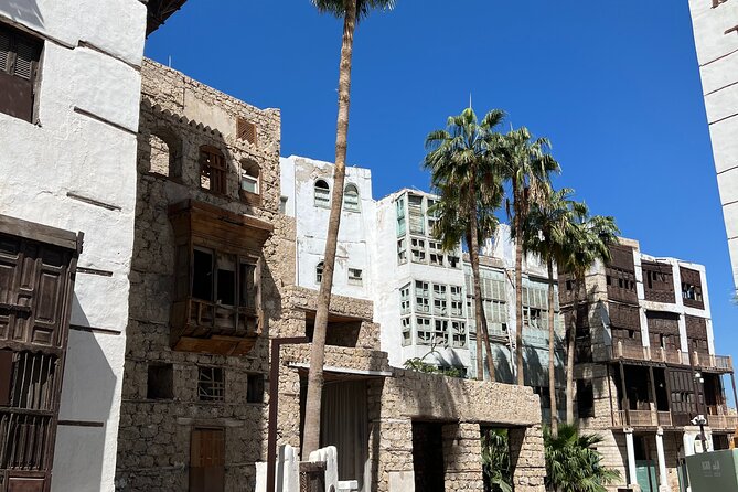 Historical & Heritage Tour in Jeddah Al Balad - Entering Al Balad: why old Jeddah still feels alive