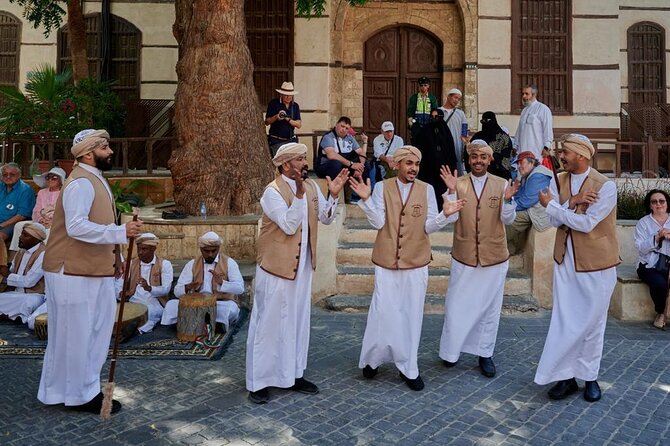 Historical & Heritage Tour in Jeddah Al Balad - Al Shafei Mosque in narrow alleys: history you can feel