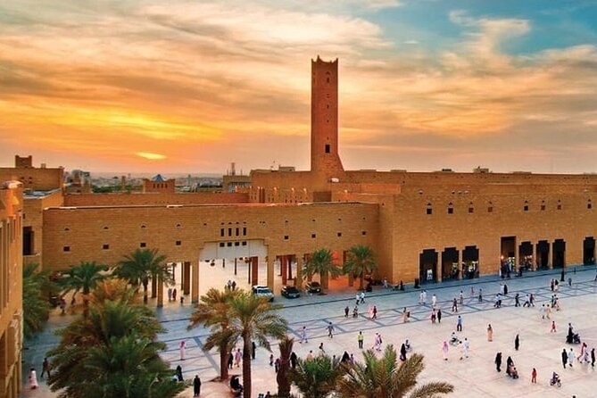 Historical Riyadh Self-Guided Audio Walking Tour - Souq Al Zal: Where Carpets, Perfume, and Food Become the Lesson