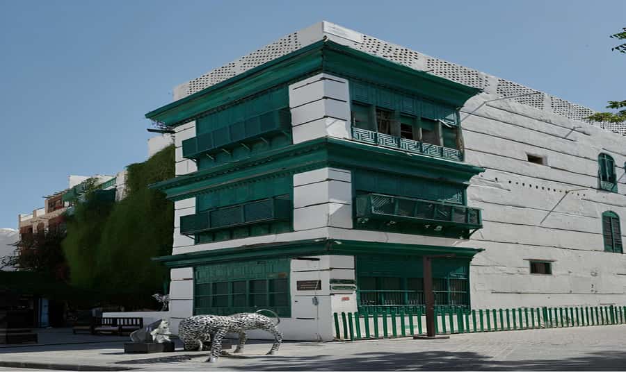 Jeddah: Al-Balad Old Town Historical City Guided Tour - Key highlights worth circling