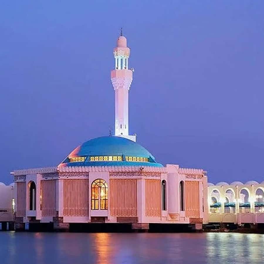 Jeddah: Al-Balad Old Town Tour with Guide - Al-Shafei Mosque and the quieter side of old Jeddah