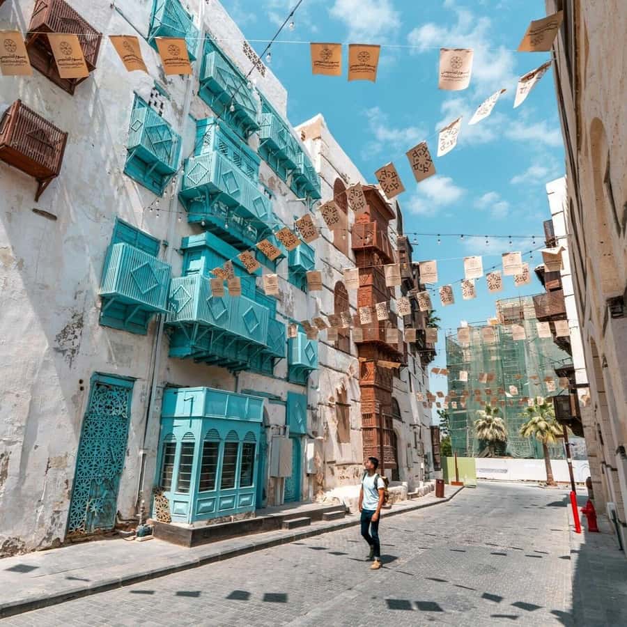 Jeddah: Al-Balad Old Town Tour with Guide - Daytime versus night tour: how timing changes the experience