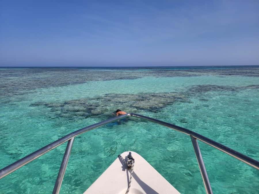 Jeddah: Bayada Leisure Boat Trip with Snorkeling - Entering the day: meeting at Al-Haddad Scuba and the rhythm of the trip