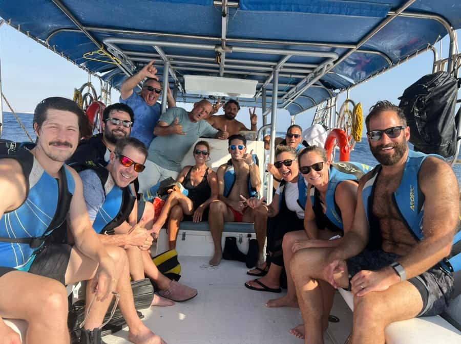 Jeddah: Bayada Leisure Boat Trip with Snorkeling - The Bayadah Island stage: shallow reef snorkeling that feels easier on your body