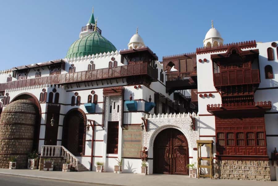 Jeddah: Jeddah Heritage Chronicles Tour with optional lunch - Abdul Raouf Khalil Museum and the art-museum afternoon you can tailor to your taste