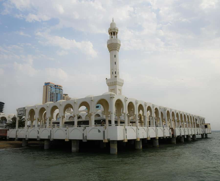 Jeddah : Jeddah’s Traditional Tour - Gabel Street and the Old Gold Market: A Photo-Friendly Shopping Street Moment