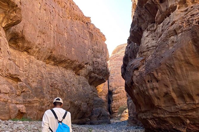 Journey Through Time Hike - The day’s flow, from AlUla Park to the pictograph clusters