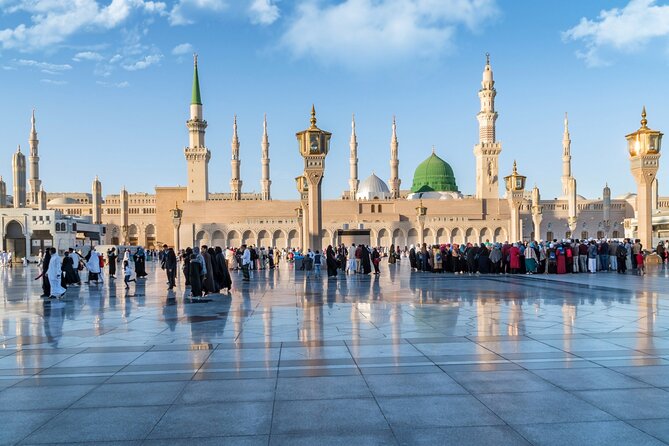 Madinah Ziyarats (Private tour) - Mount Uhud and the Salman Farsi garden stop