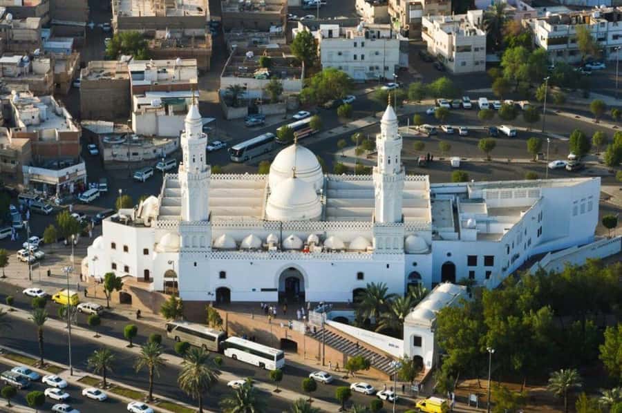 Medina Ziyarats ( Visit Holy Places) - A 3-hour Madinah Ziyarats route that stays efficient