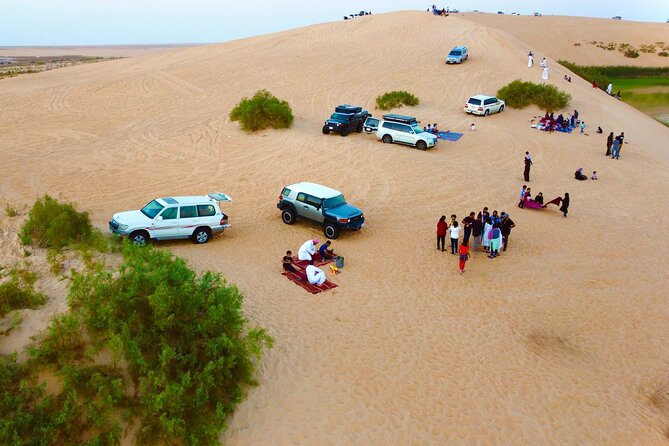 Private Tour to the Yellow Lake and Sand Dunes - Al Qarah Mountain Meeting Point and How Pickup Fits In