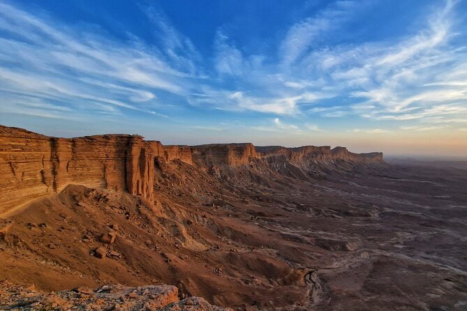 Private Trip to Edge Of The World Riyadh - Passing the heritage village, before the big views