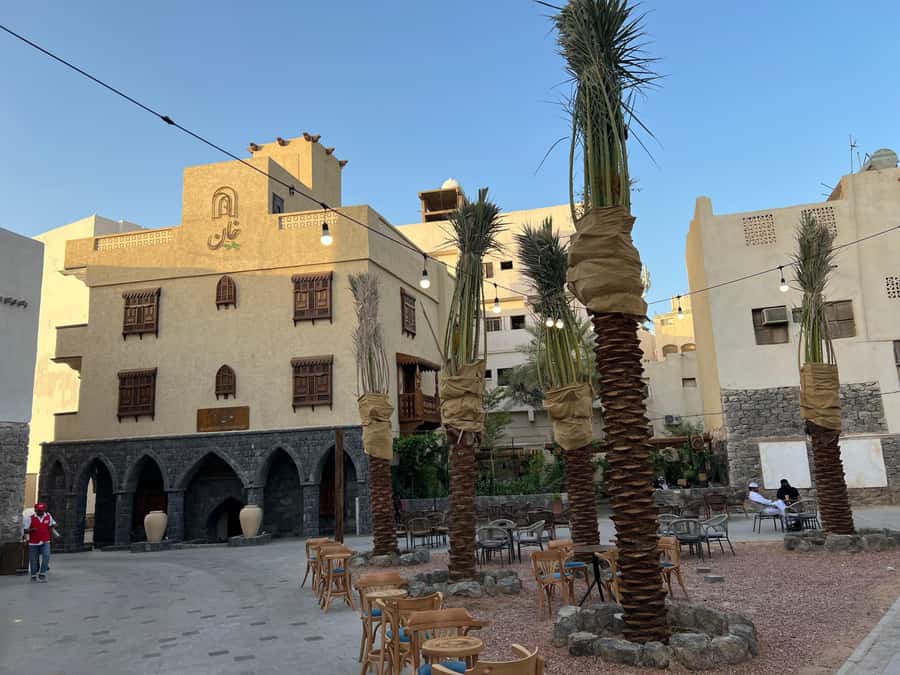 Prophet’s Mosque Walking Tour with Historic Hejaz Railway - Al-Maghasilah Heritage Project: alleys, restored homes, and tea to end the walk