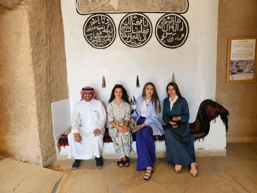 Riyadh: Diriyah, AL Masmak Fortress, AL Murabba Palace Tour - Entering Al Murabba Square and Al Murabba Palace area