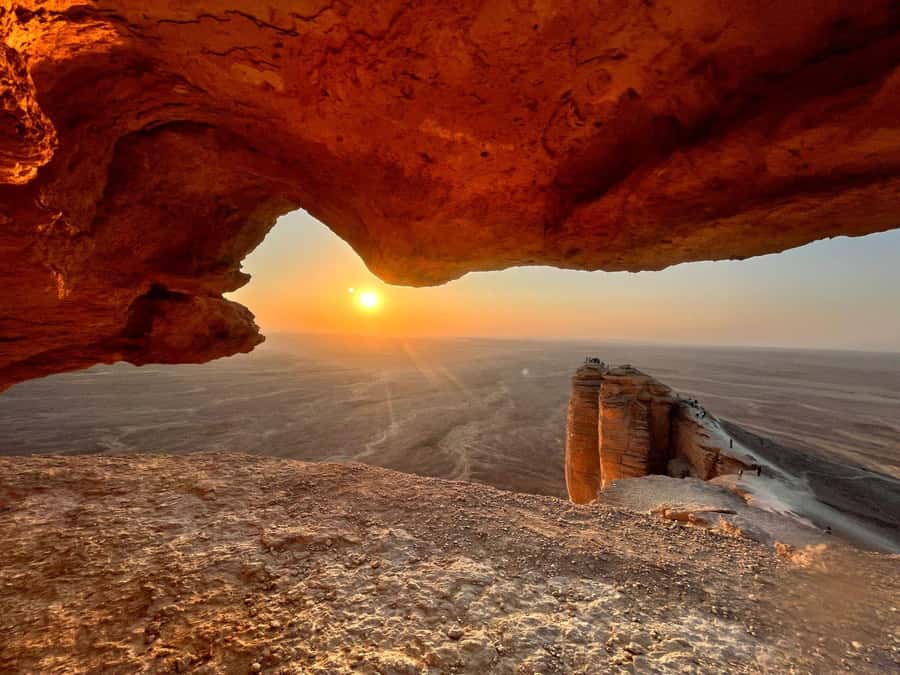 Riyadh: Edge Of The World and Bats Cave Tour by 4x4 - Key points before you go