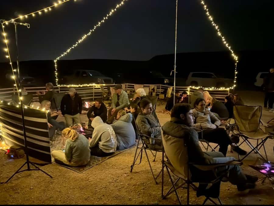 Riyadh: Edge Of The World, camels &Stargazing with 4x4 - The guided hike and sunset at the Edge of the World
