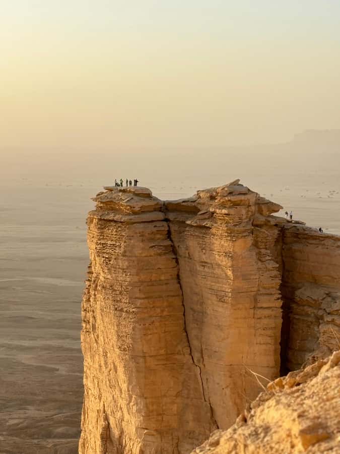 Riyadh: Edge Of The World, camels &Stargazing with 4x4 - Stargazing after dinner: best moments and the one downside to notice