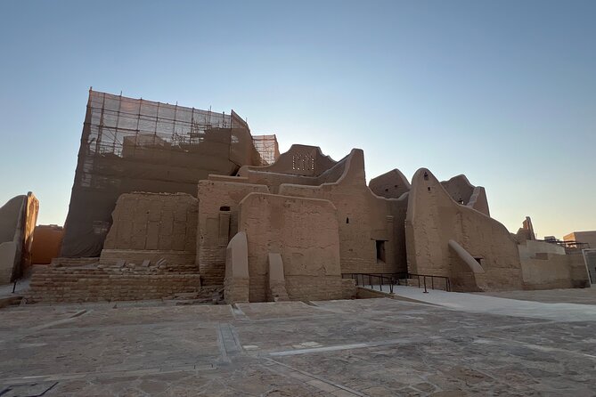 Riyadh Full City Tour - The guides: where the best part of the tour lives