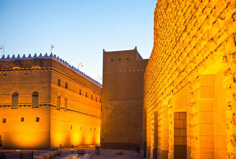 Riyadh: Historical City Full-Day Guided Tour with Transport - How the tour works, and why the format matters