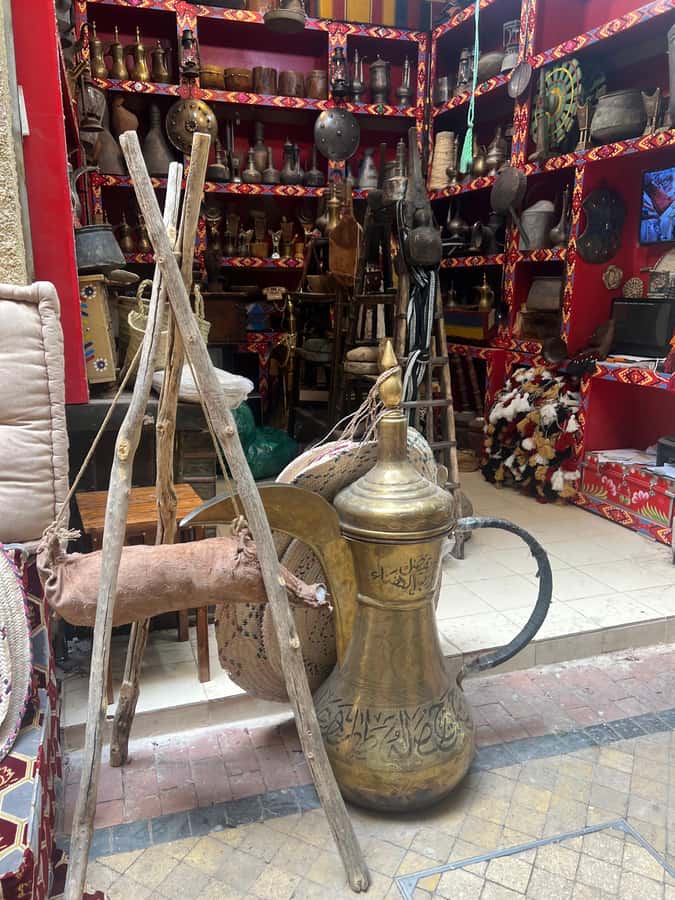 Riyadh: Masmak Fort, Souq AlZal, and Murabba Palace Tour - Murabba Palace: a design detail you can actually see