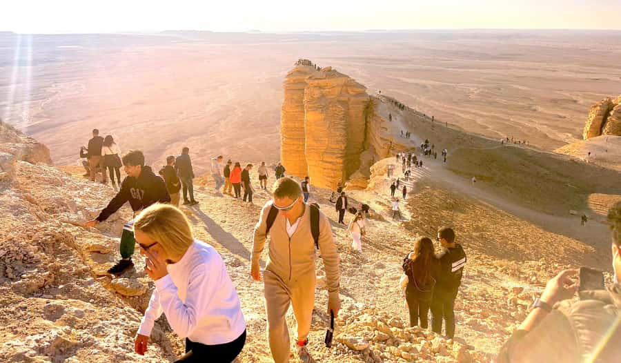 Riyadh Sunset Edge of the World & Deer Reserve 4WD Adventure - Starting from Riyadh Metro: a surprisingly easy pickup