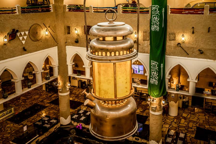 Saudi Arabia Tour from Bahrain including Traditional Meal - A half-day route that makes Saudi feel reachable